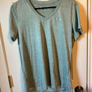 Under Armour Women's Green V-Neck Top